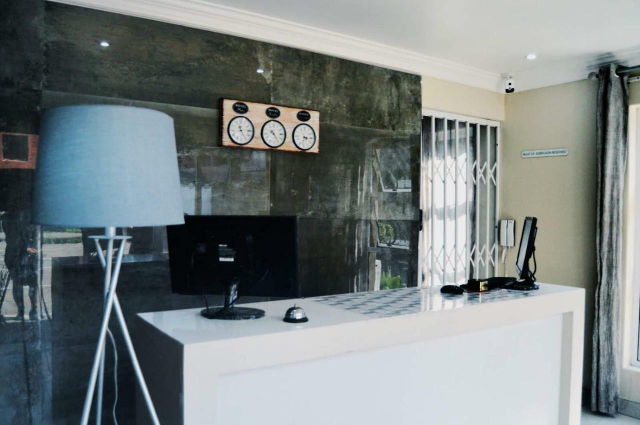 Essenwood Park Hotel Дърбан Екстериор снимка